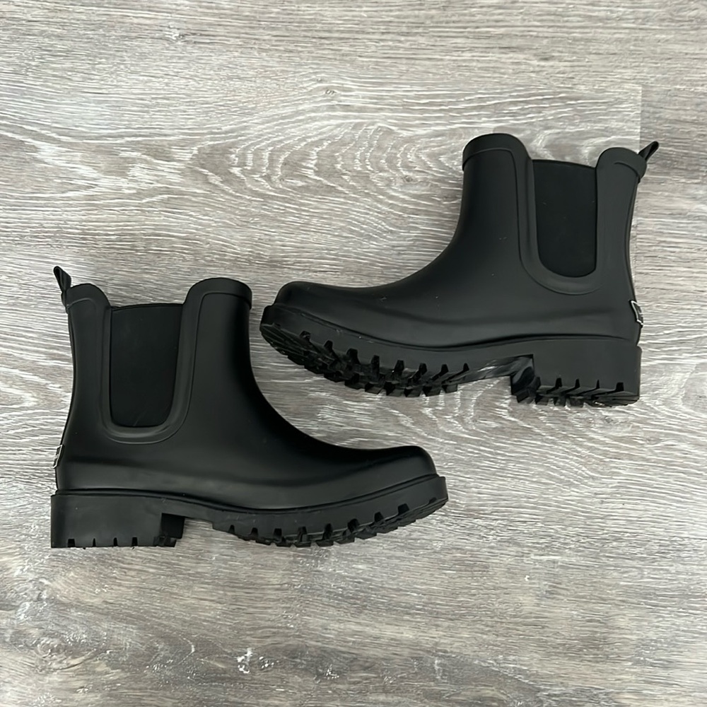 Lucky brand rain boots